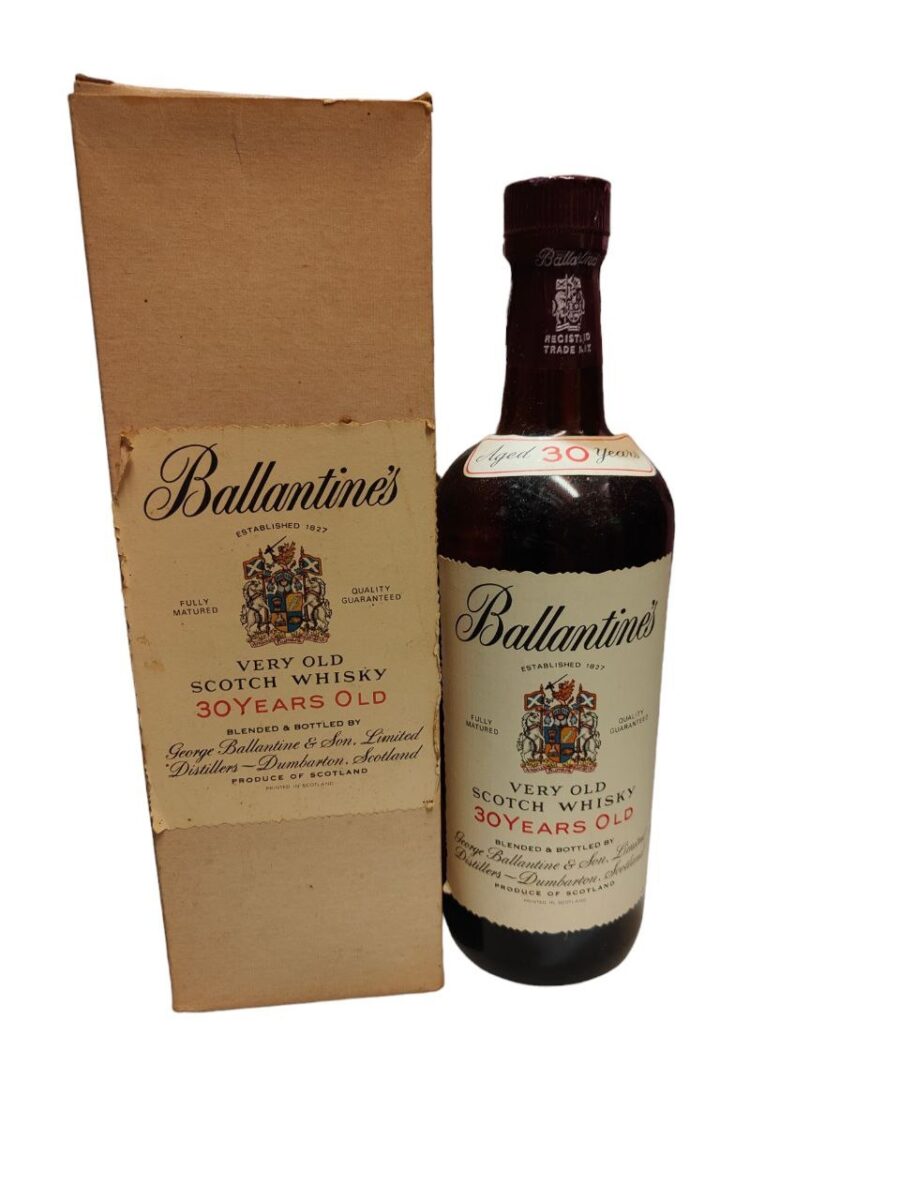 Ballantine's Very Old Whisky 30 Years Old Vintage 0.75L (Nice Level)